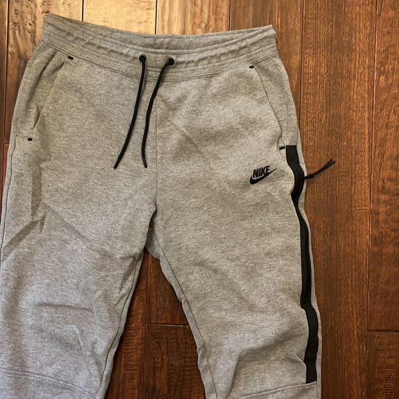Womens Nike Tech Fleece Joggers - Picture 2 of 5